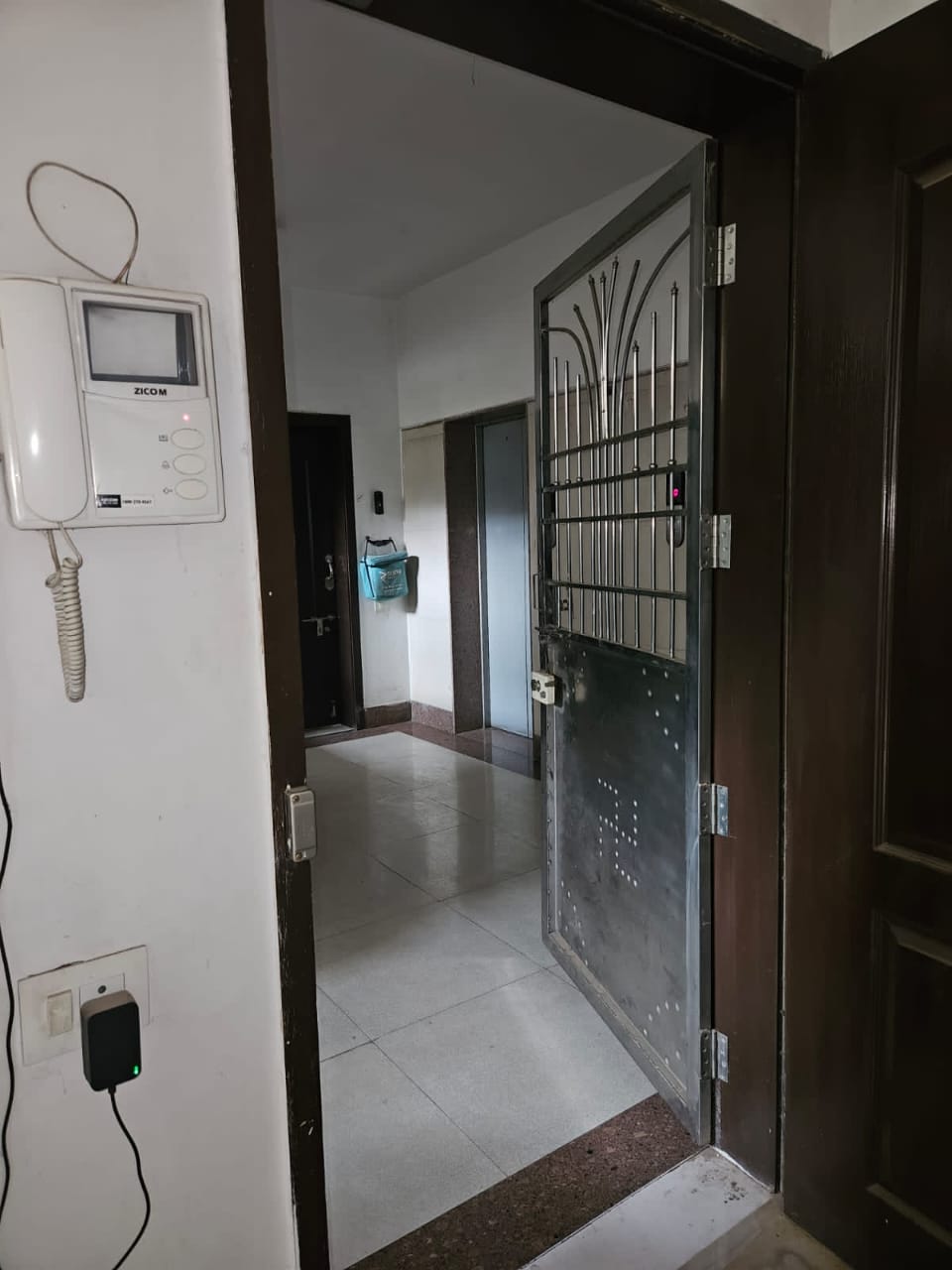 Apartment for RentPremium Fully Furnished 2 BHK - Image 1