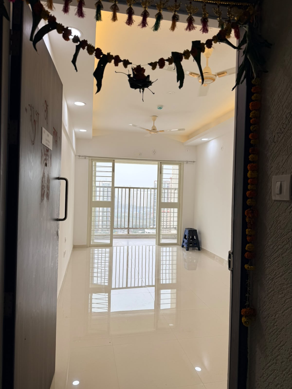 🚨 PREMIUM SEMI-FURNISHED 2 BHK AVAILABLE FOR RENT! 🚨 - Image 1