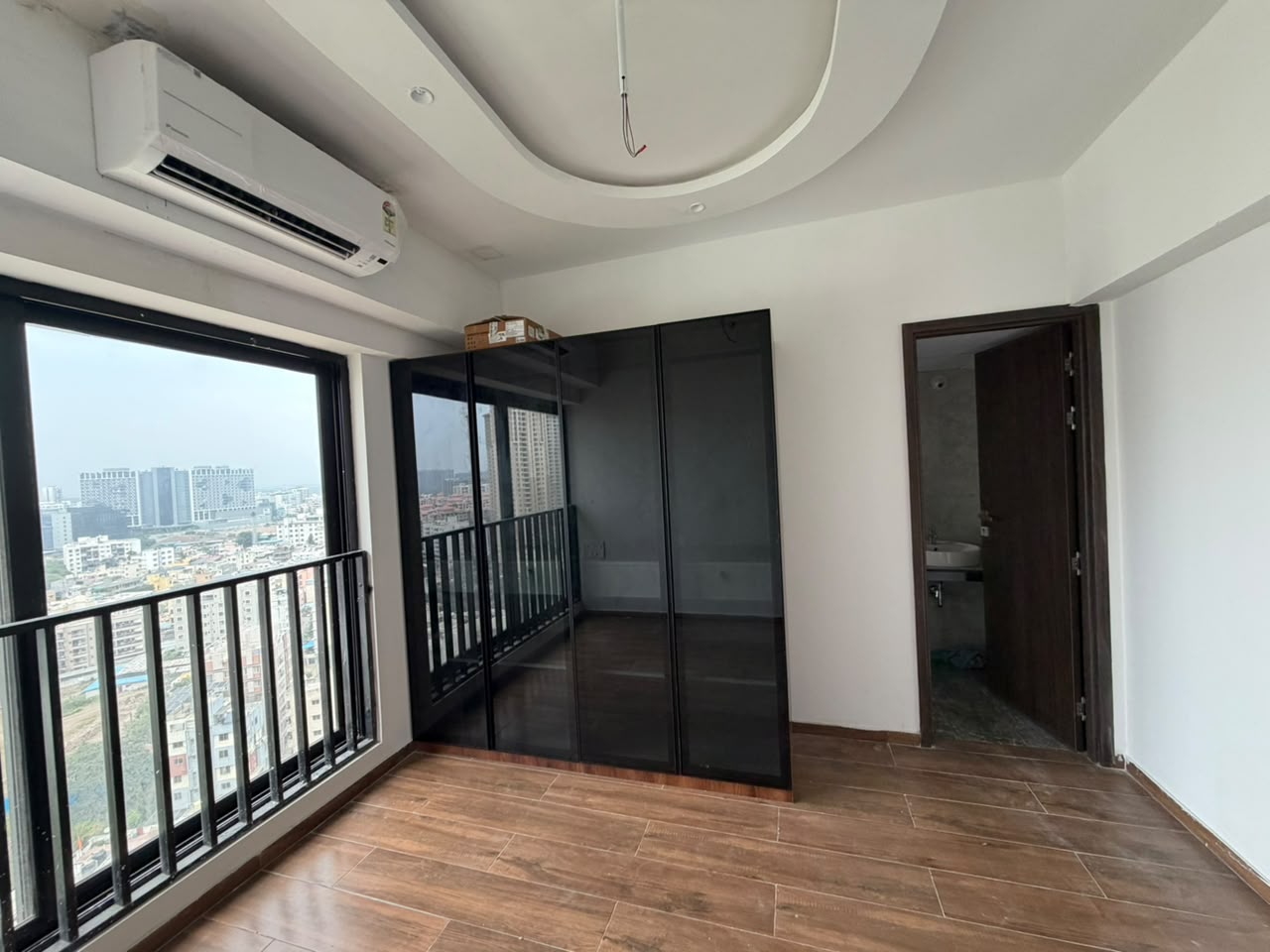 Apartment for Sale - Image 1